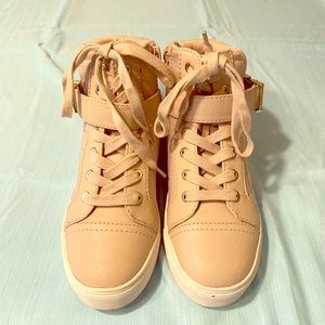 A cream Aldo shoes